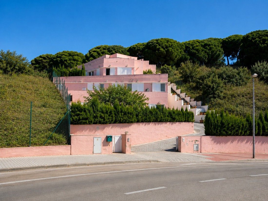 Townhouse in Canet De Mar, Catalonia, Spain 2 - 18430429
