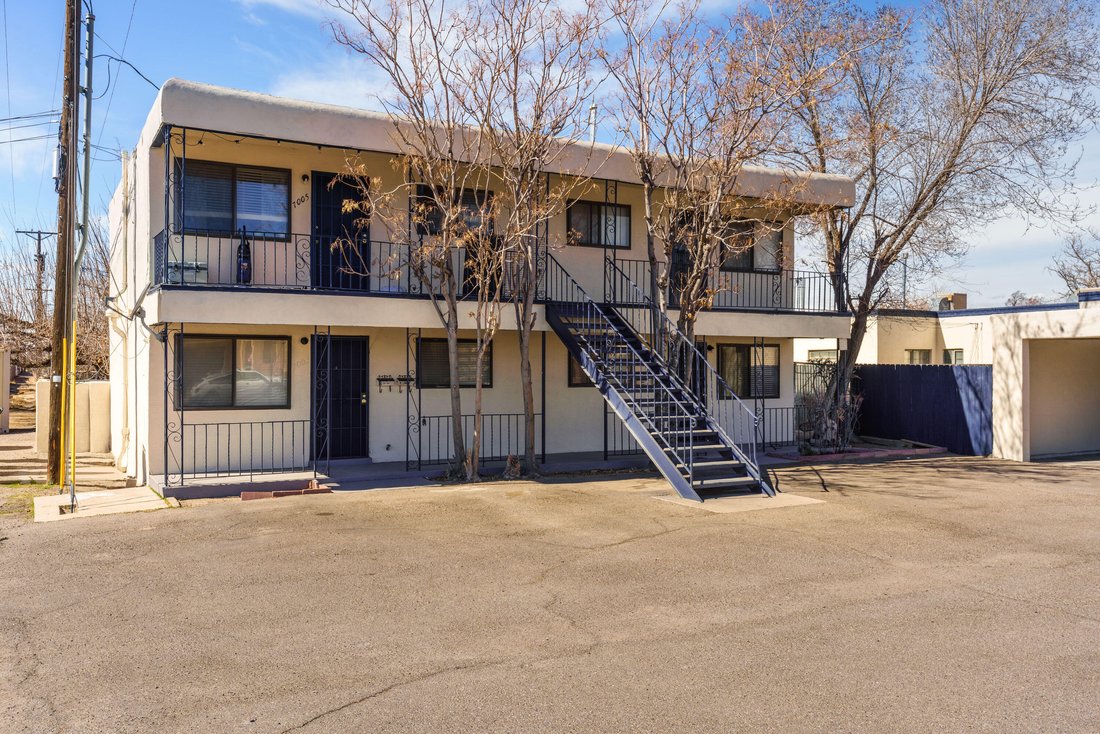 Albuquerque, New Mexico, United States 3 - 18430728