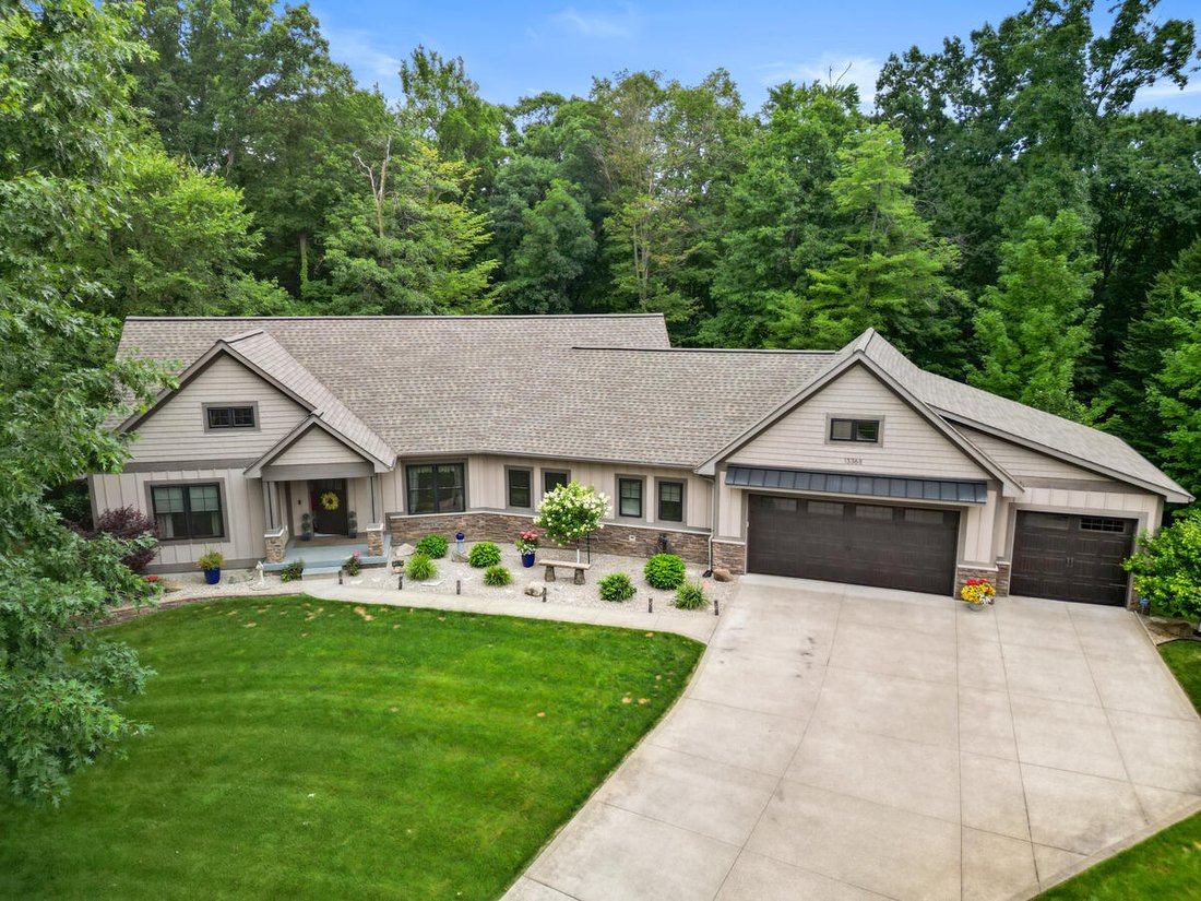 House in Lamont, Michigan, United States 1 - 18431136