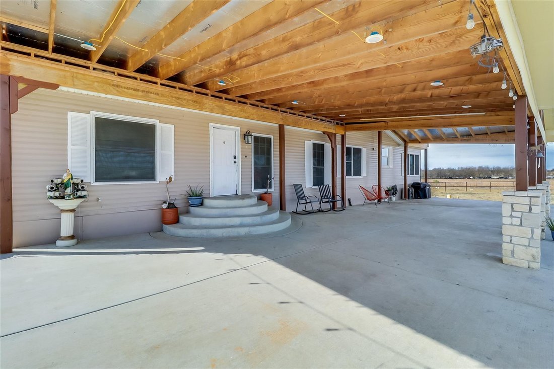 Coupland, Texas, United States 3 - 18431430