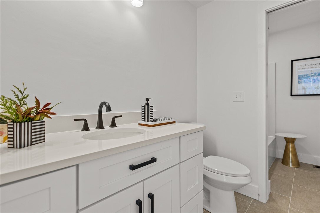 Condo in Warwick, Rhode Island, United States 5 - 18433658