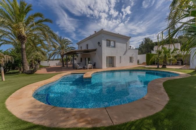 Townhouse in Petrer, Valencian Community, Spain 1 - 18430256