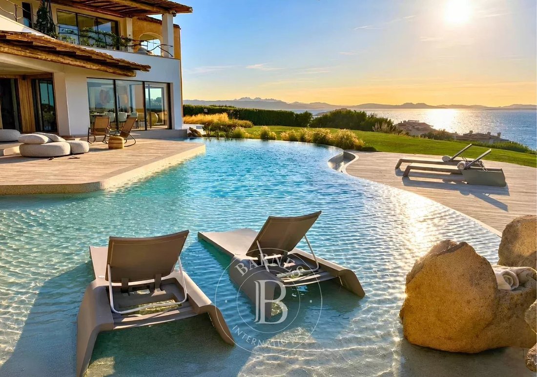Villa à Marina di Porto Cervo, Arzachena, Italie 2 - 18106385