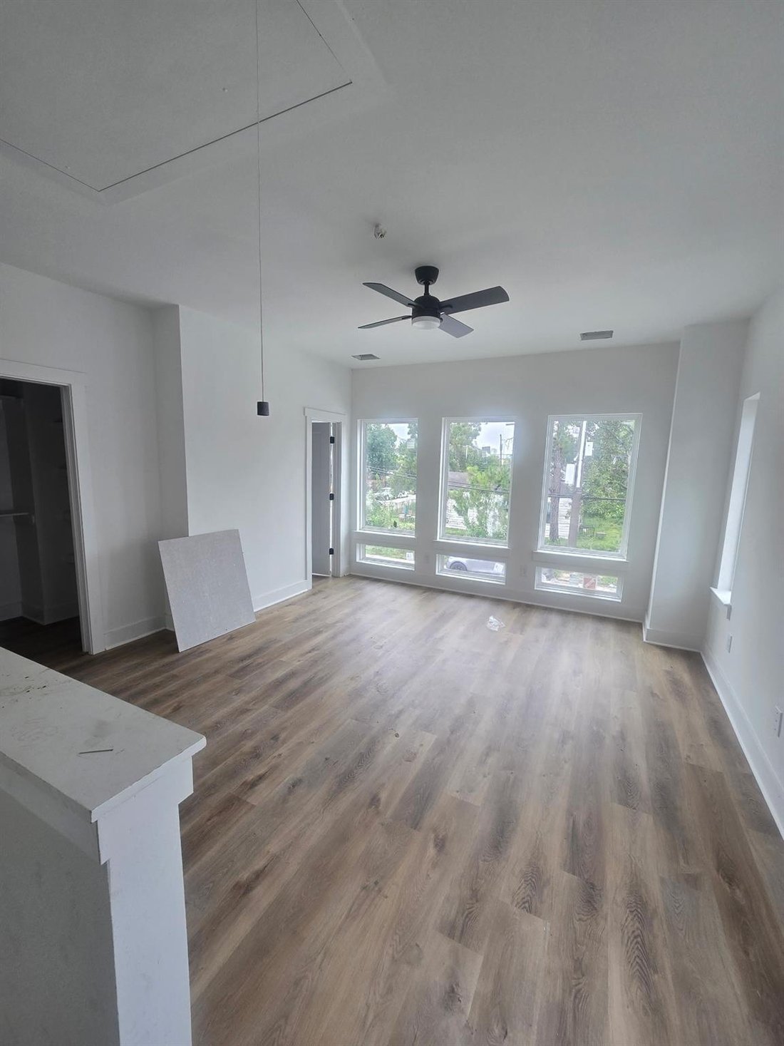 Houston, Texas, United States 3 - 18332961