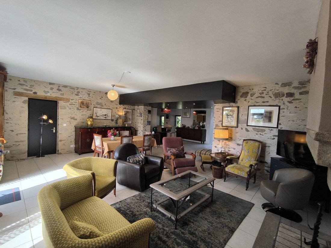 House in Corcoue-sur-Logne, Pays de la Loire, France 3 - 18433204