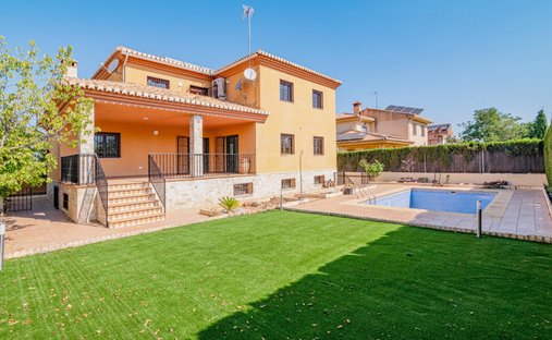 Villa in Dilar, Andalusia, Spain 1