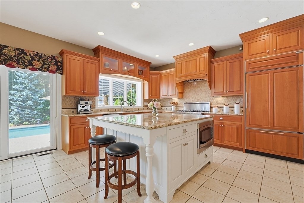 House in Franklin, Massachusetts, United States 4 - 18433896