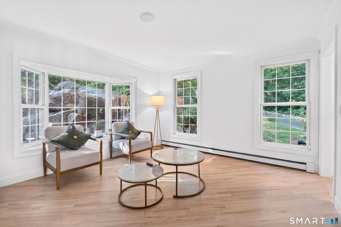 House in Newtown, Connecticut, United States 5 - 18433821