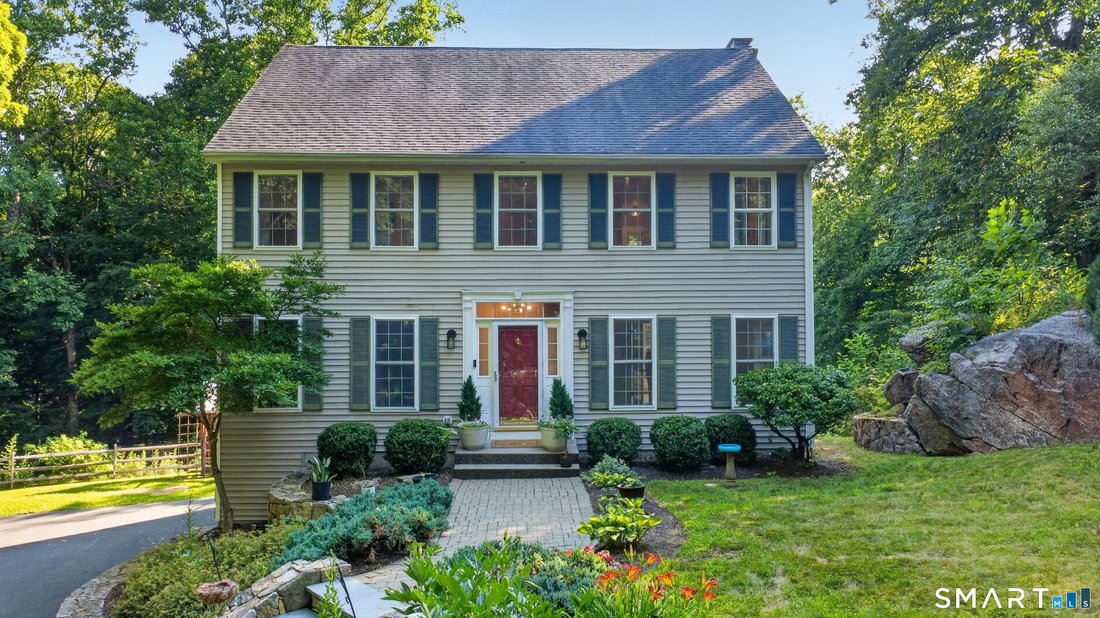 House in Newtown, Connecticut, United States 2 - 18433821