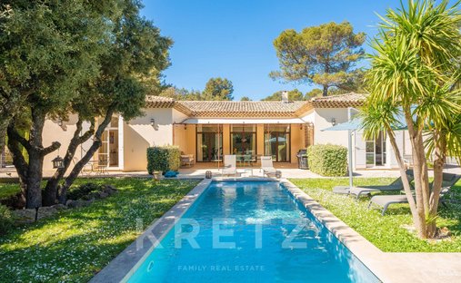 House in Saint-Marc-Jaumegarde, Provence-Alpes-Côte d'Azur, France 1