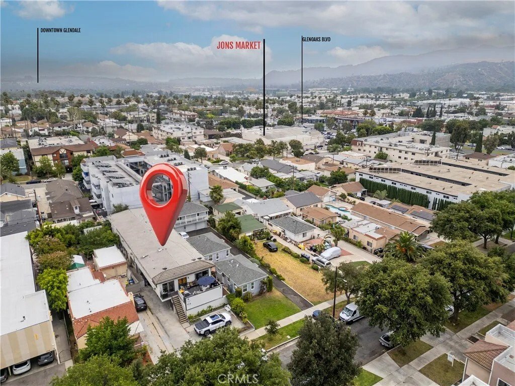 Glendale, California, United States 4 - 18434036