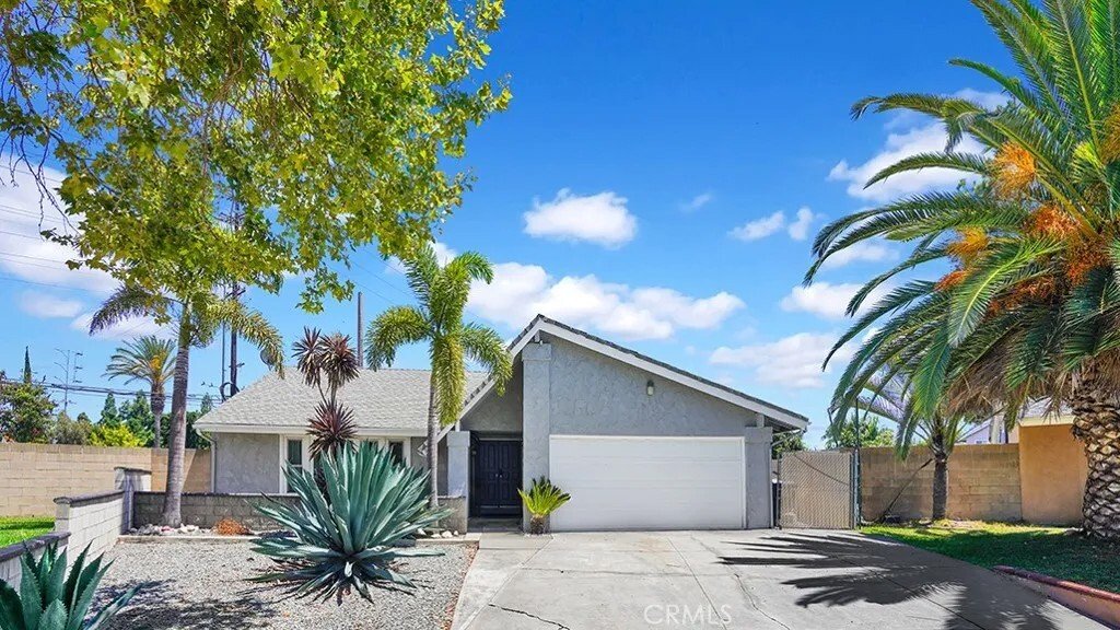 House in Santa Ana, California, United States 1 - 18434141