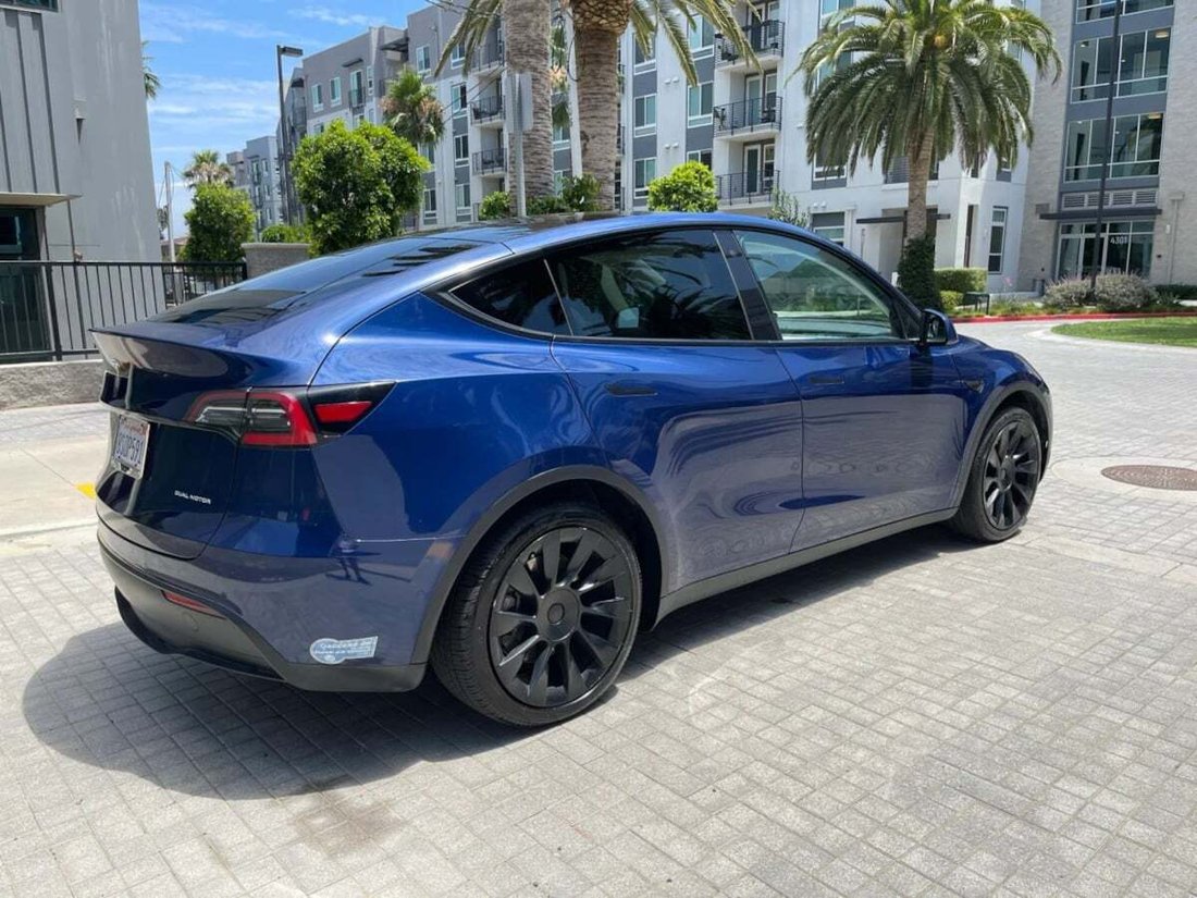 Suv in Newport Beach, CA, United States 5 - 18412275
