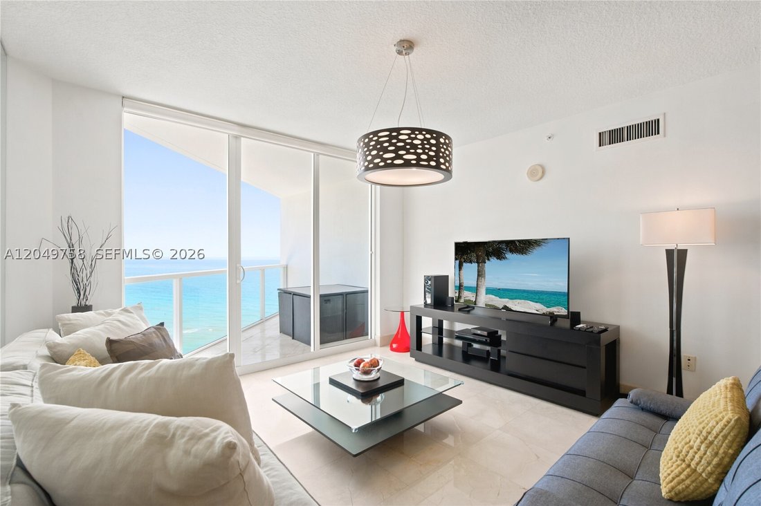 Appartement à Golden Beach, Floride, États-Unis 2 - 18433721