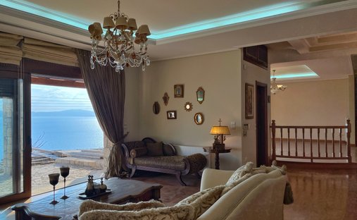 Villa in Verga Community, Peloponnese, Western Greece and the Ionian, Griechenland 1