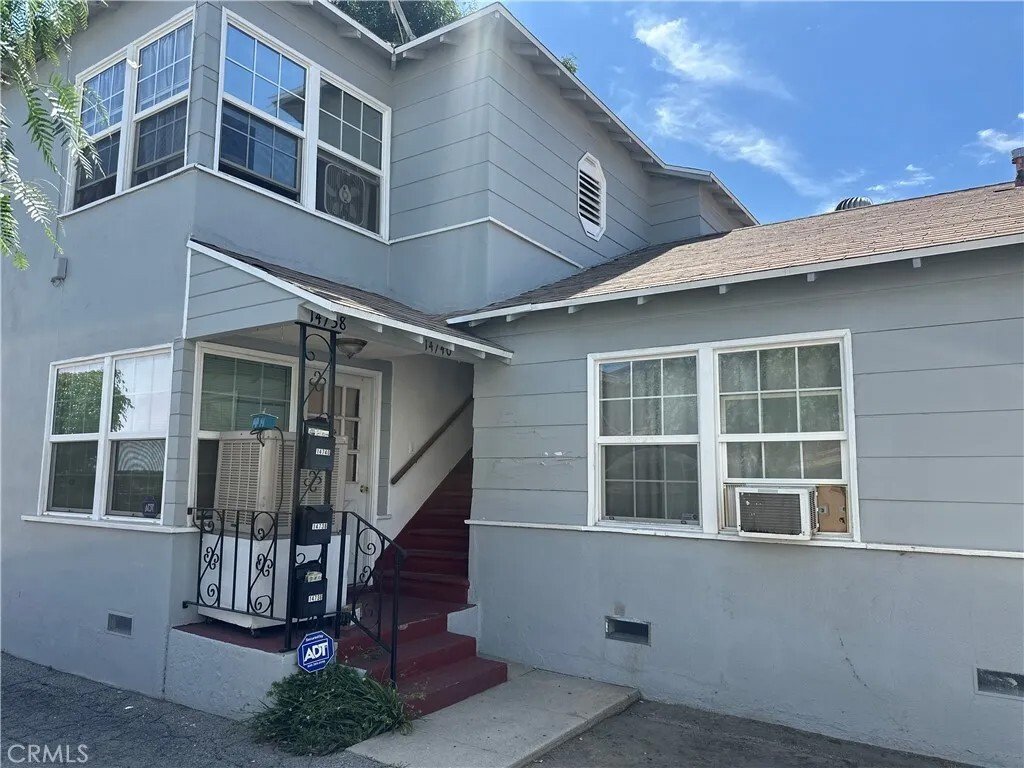 Los Angeles, California, United States 5 - 18434083