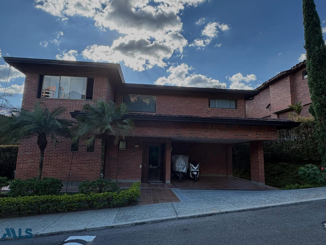 House in Medellín, Antioquia, Colombia 1 - 18434308
