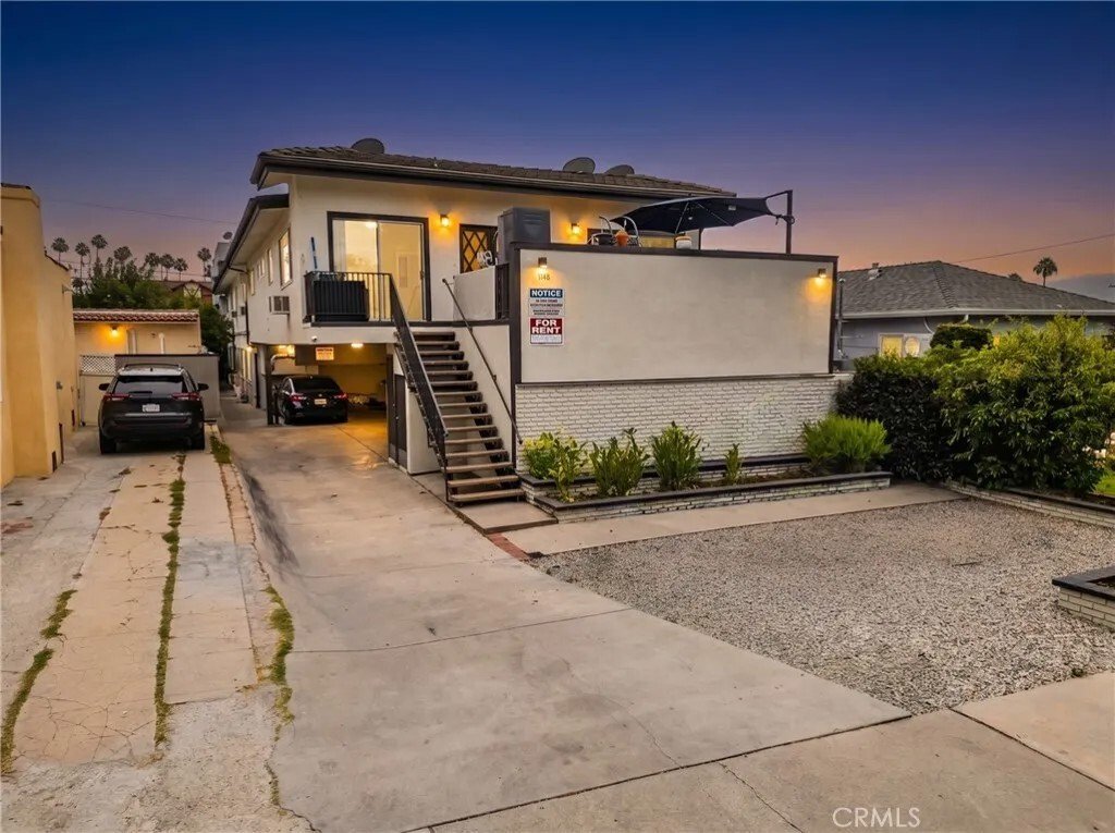 Glendale, California, United States 3 - 18434036