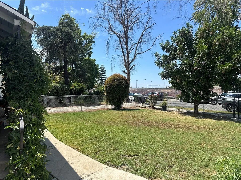 Los Angeles, California, United States 3 - 18434083