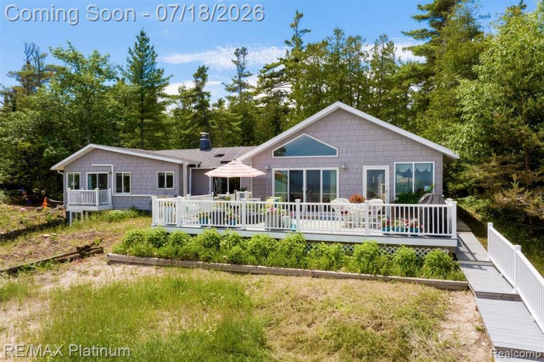 House in Beaver Island, Michigan, United States 1 - 18434354
