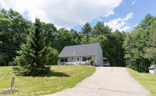 House in Brookfield, Massachusetts, United States 1