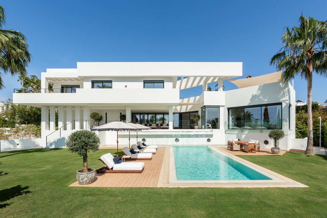Villa in Estepona, Andalusia, Spain 1 - 18434019