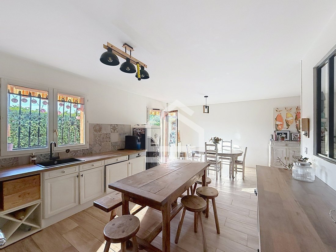 House in Saint-Medard-en-Jalles, Nouvelle-Aquitaine, France 5 - 18434202