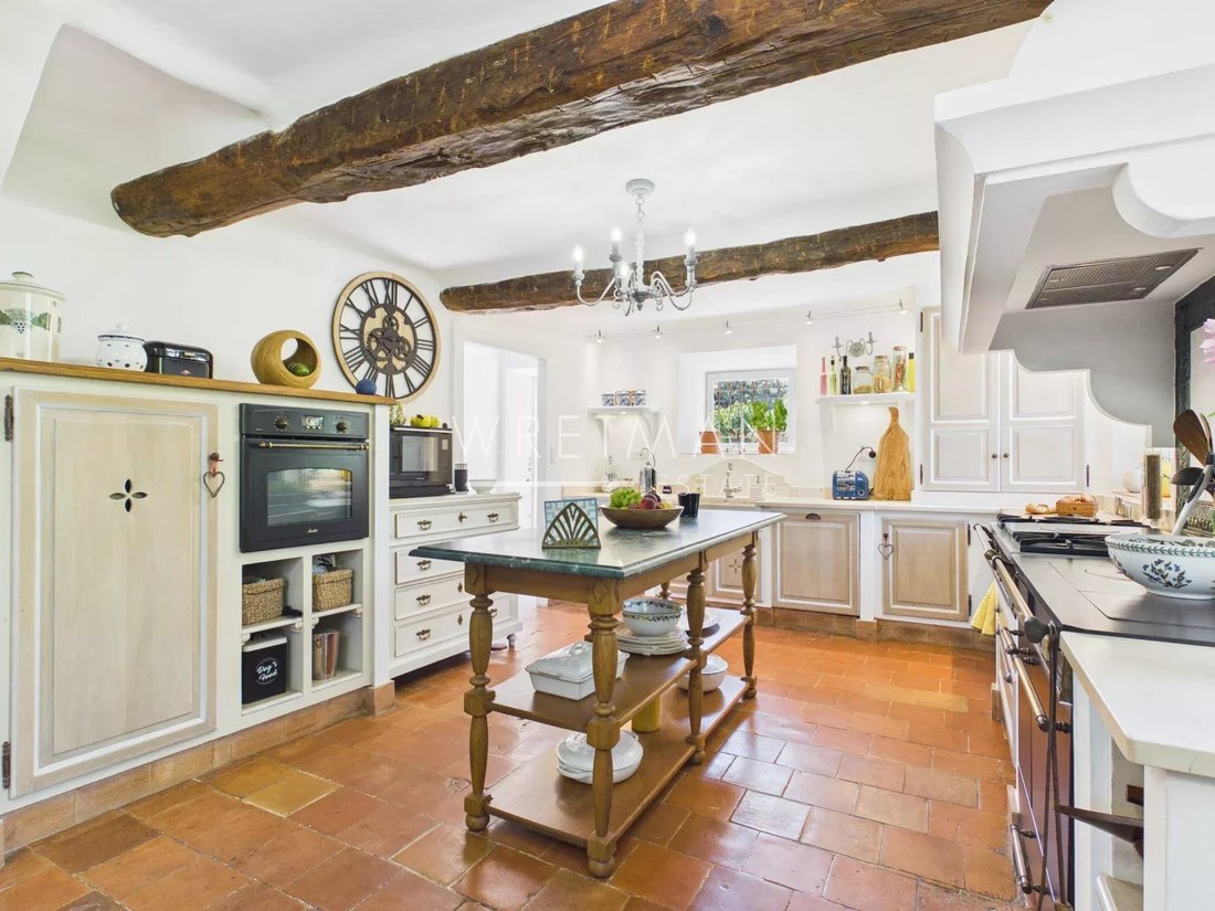 Country House in Ouest, Lorgues, France 5 - 18434466