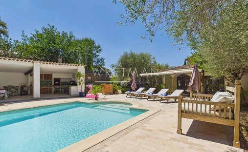 Country House in Ouest, Lorgues, France 1