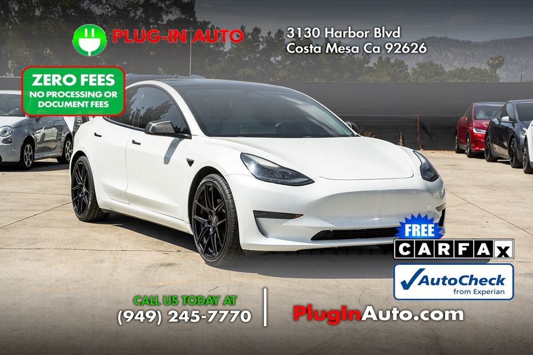 Sedan in Costa Mesa, CA, United States 3 - 18316519