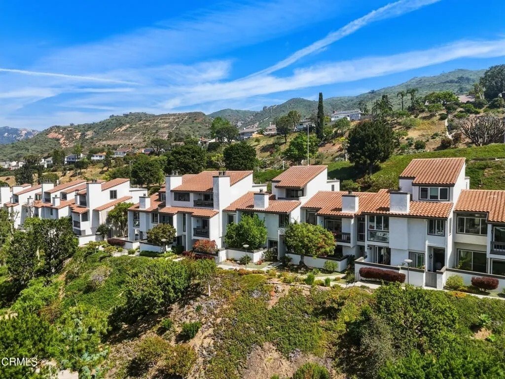 Condo in Los Angeles, California, United States 1 - 18434111