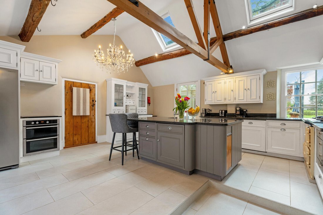 Country House in Upton Warren, Bromsgrove, England 5 - 18434199