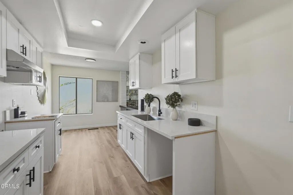 Condo in Los Angeles, California, United States 4 - 18434111