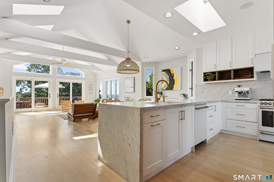 Condo in East Haven, Connecticut, United States 5 - 18433803