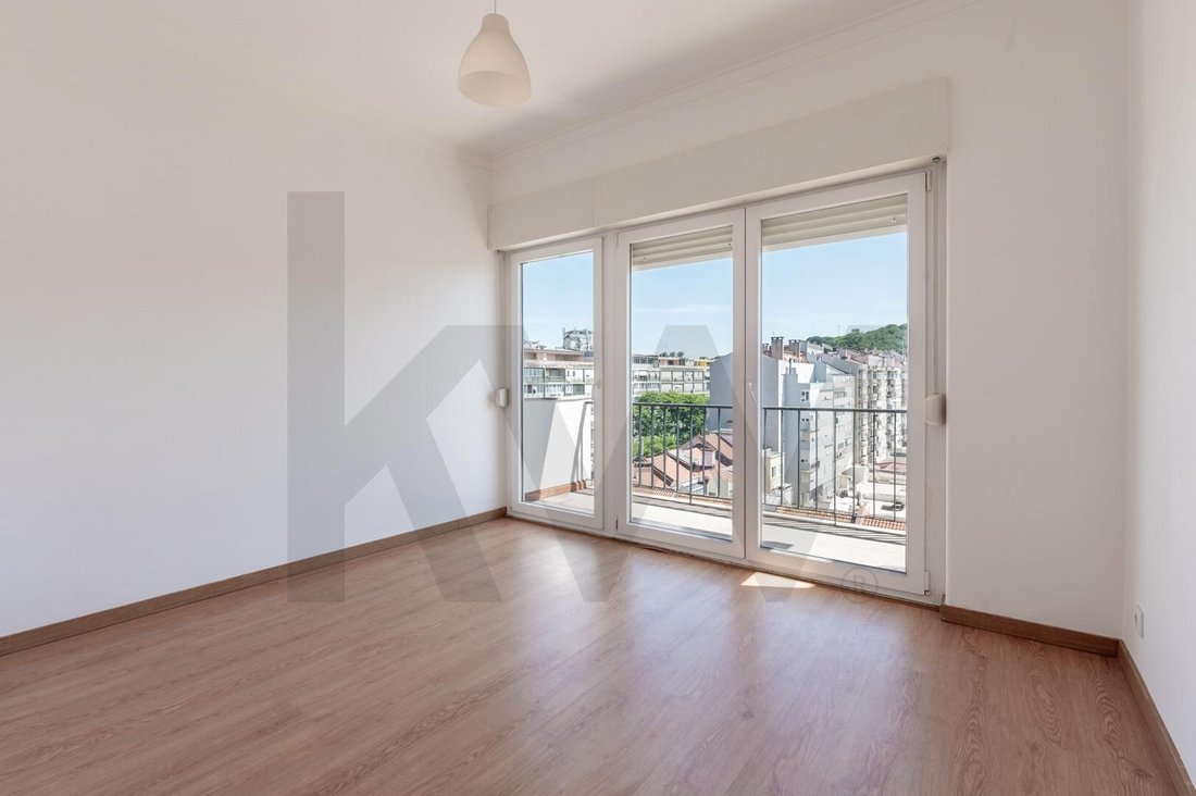 Apartment in Sao Domingos de Benfica, Lisbon, Portugal 5 - 18434186