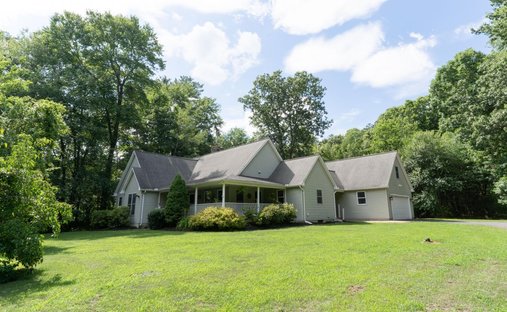House in Belchertown, Massachusetts, United States 1
