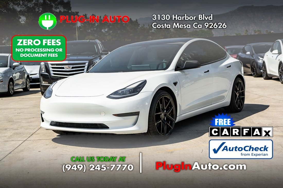 Sedan in Costa Mesa, CA, United States 1 - 18316519