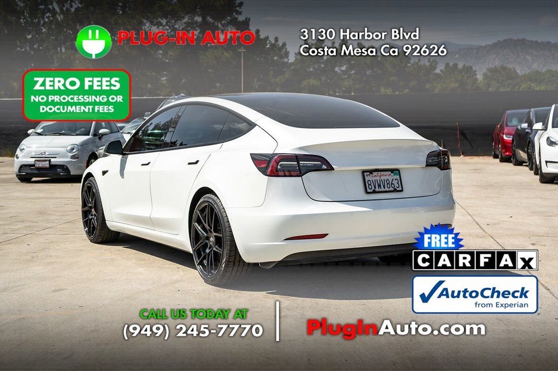 Sedan in Costa Mesa, CA, United States 2 - 18316519