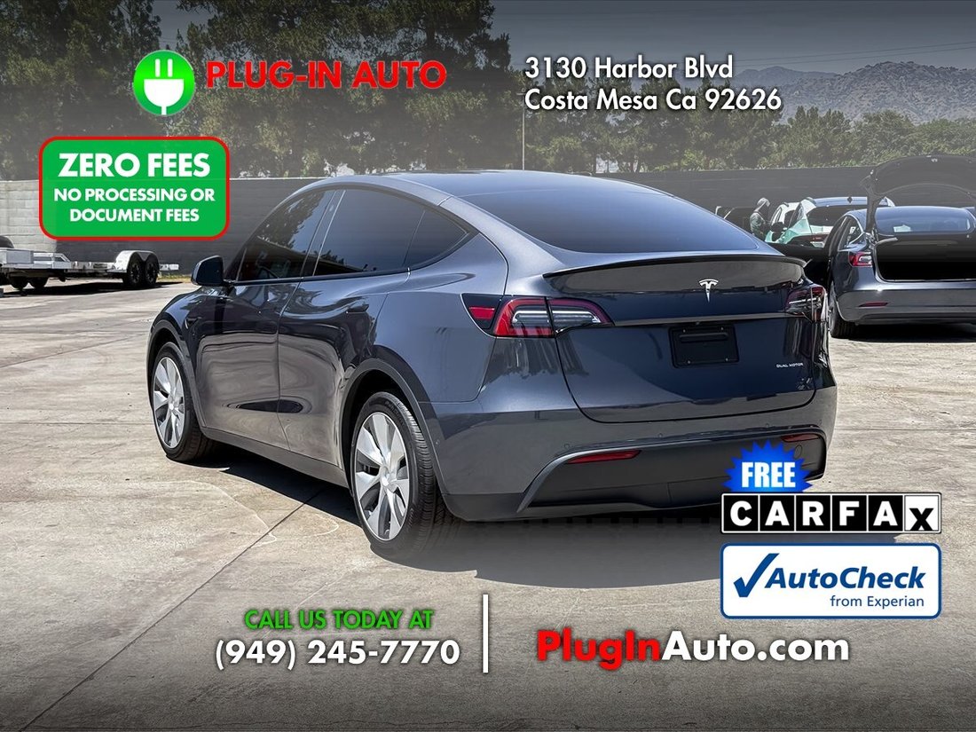 Suv in Costa Mesa, CA, United States 2 - 18220512