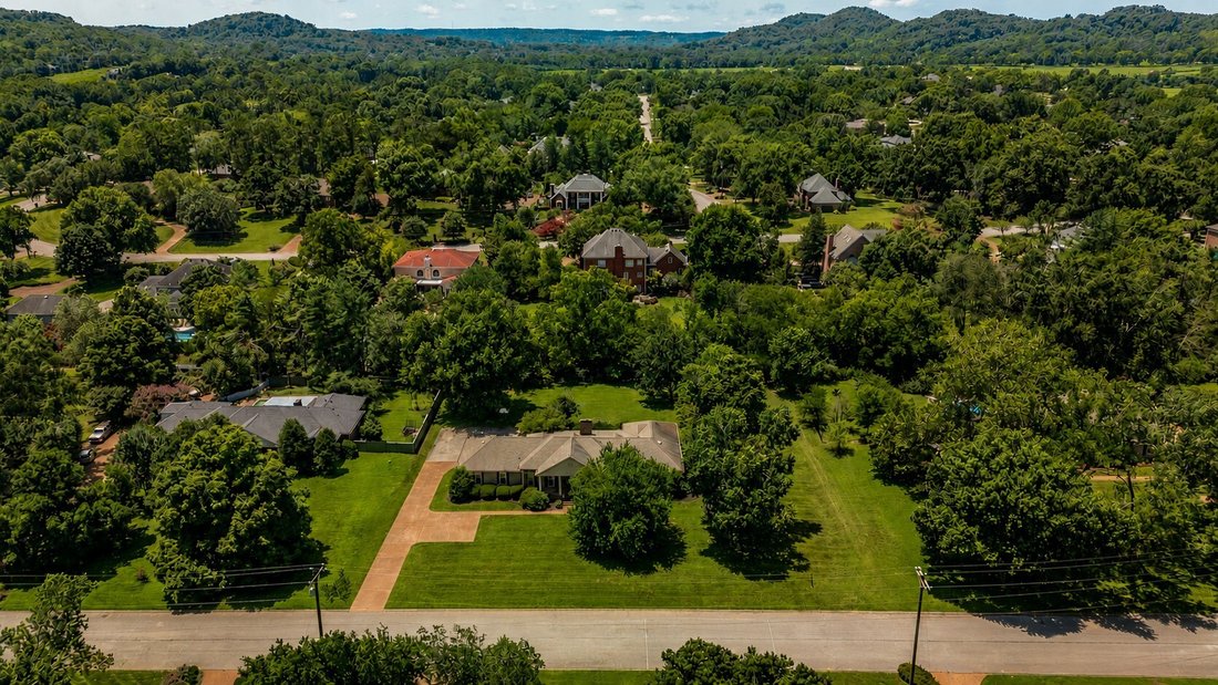 House in Forest Hills, Tennessee, United States 1 - 18433779