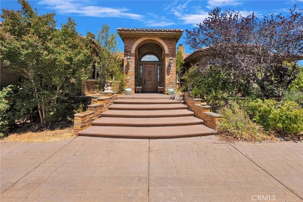 House in Oak Hills, California, United States 4 - 18434124