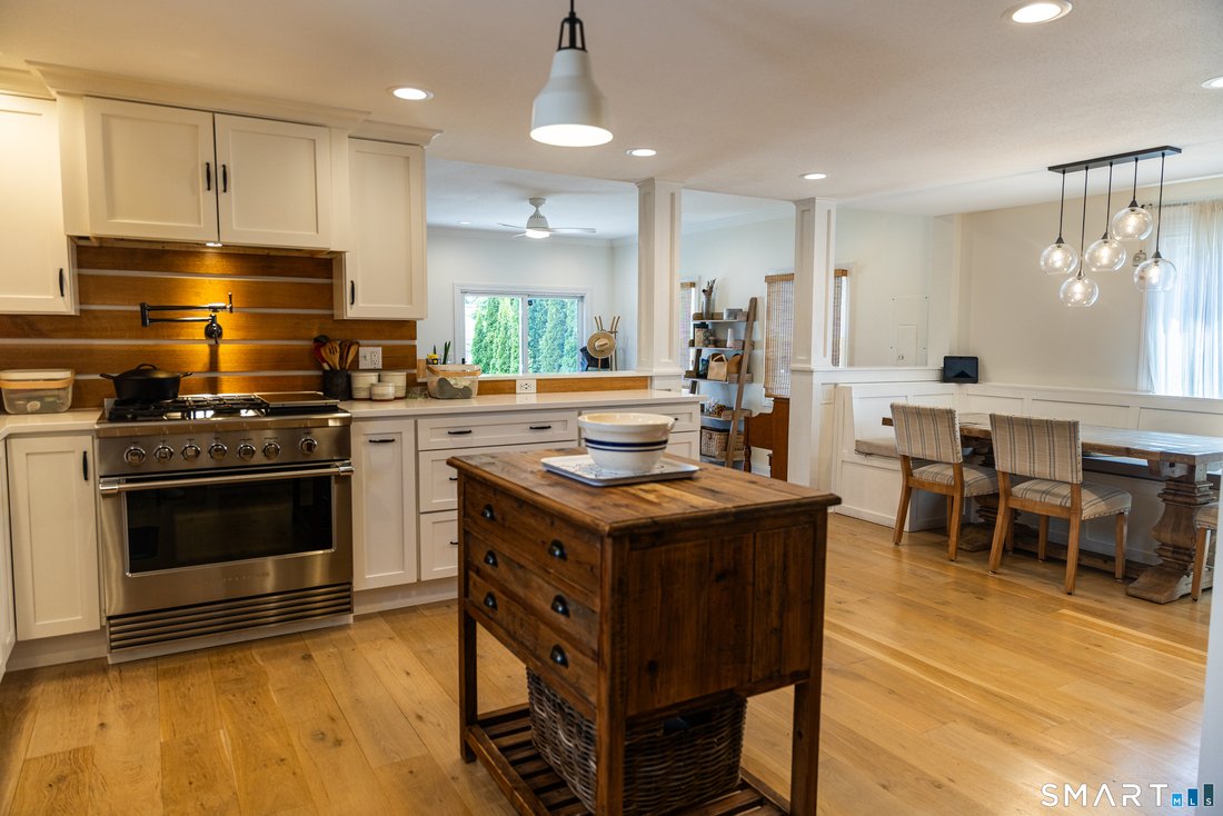 House in Branford, Connecticut, United States 3 - 18433805