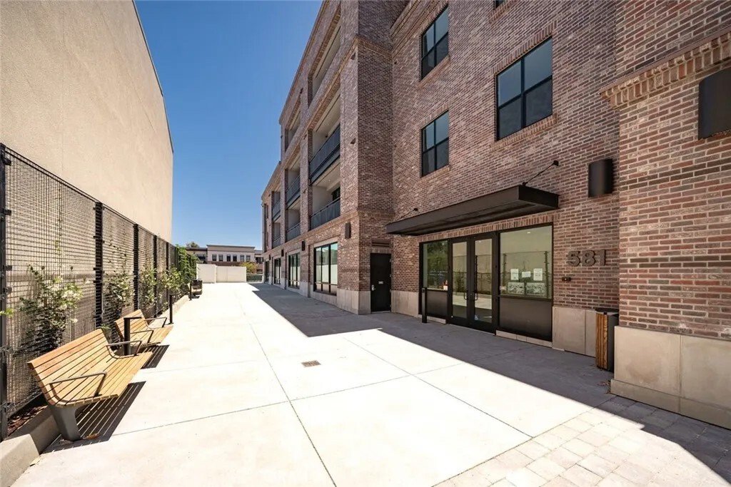 Condo in San Luis Obispo, California, United States 1 - 16520677