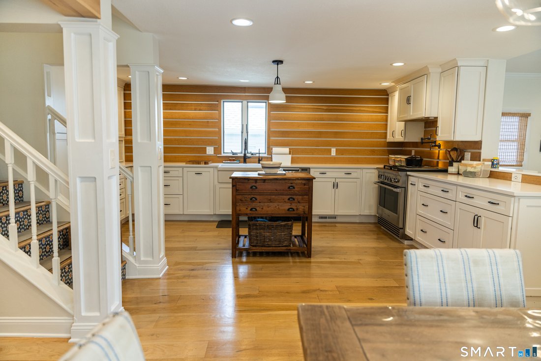 House in Branford, Connecticut, United States 2 - 18433805
