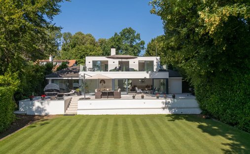 House in Buckinghamshire, England 1