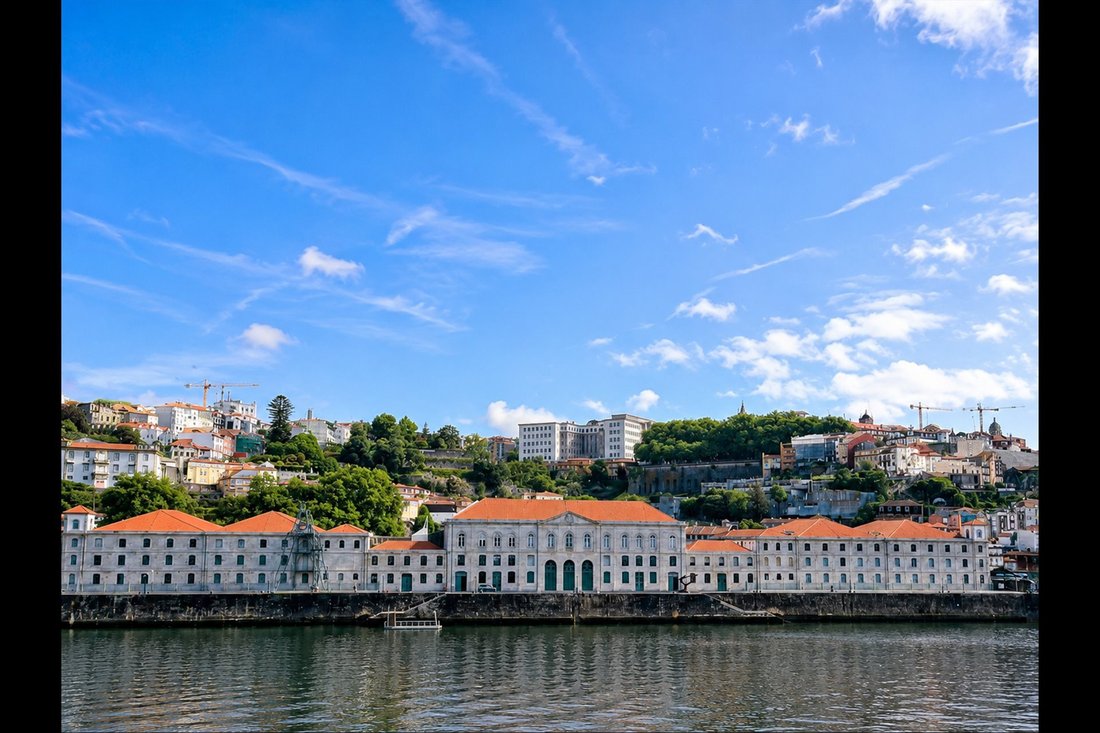 House in Santa Marinha e Sao Pedro da Afurada, Porto District, Portugal 1 - 16919554