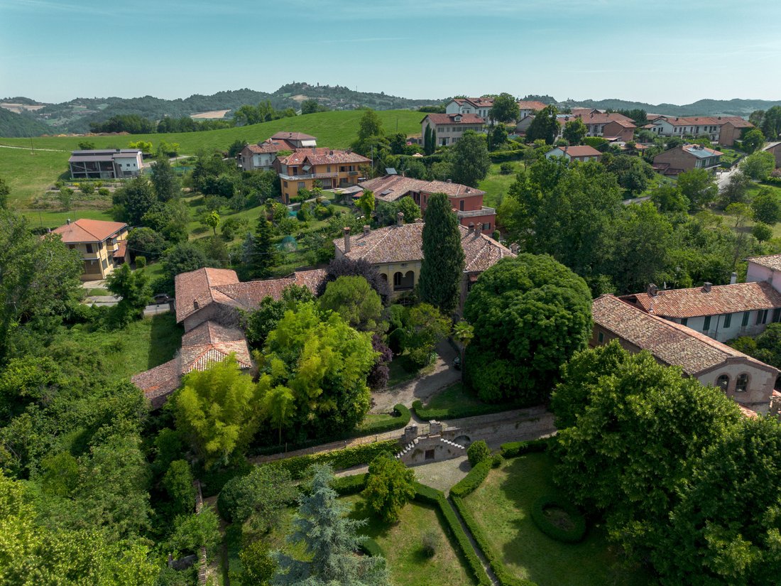 Estate in Cocconato, Piedmont, Italy 1 - 18434570