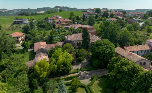 Tenuta a Cocconato, Piemonte, Italia 1