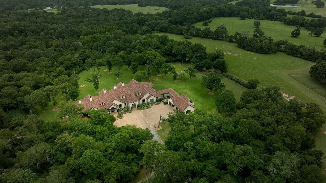 House in Hempstead, Texas, United States 2 - 18434494