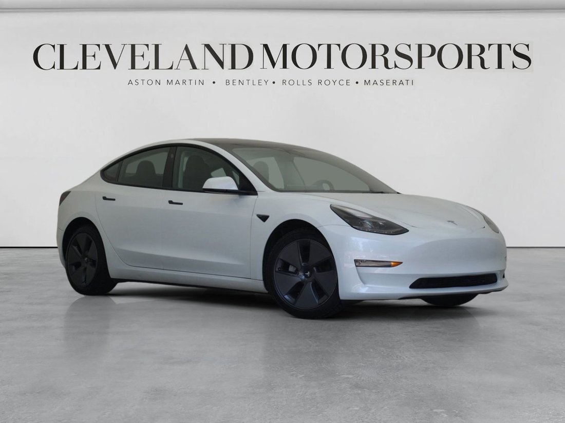 Sedan in North Olmsted, OH, United States 1 - 18434532